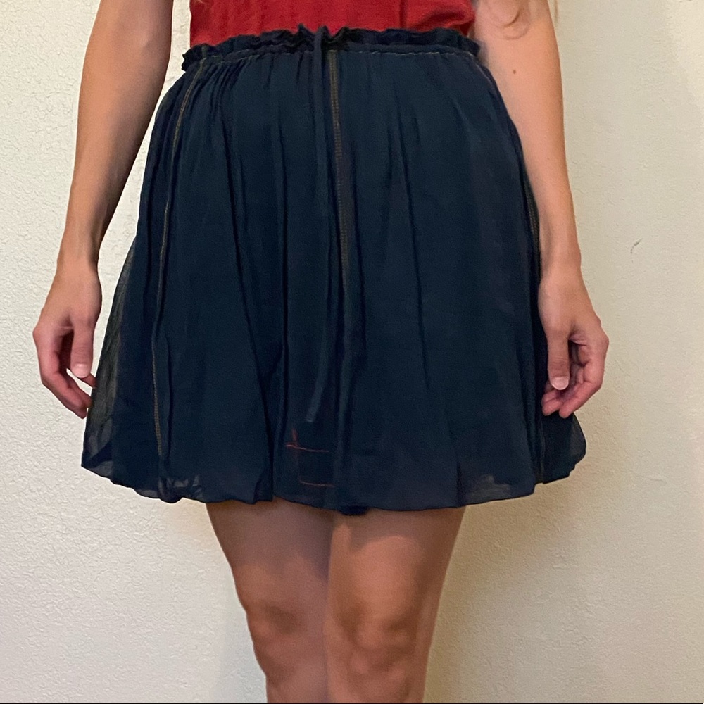 Vintage Gap (red) navy blue small skirt